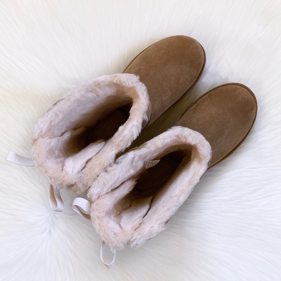 UGG Short Continuity Bow Boots In Chestnut - Picture 4 of 7